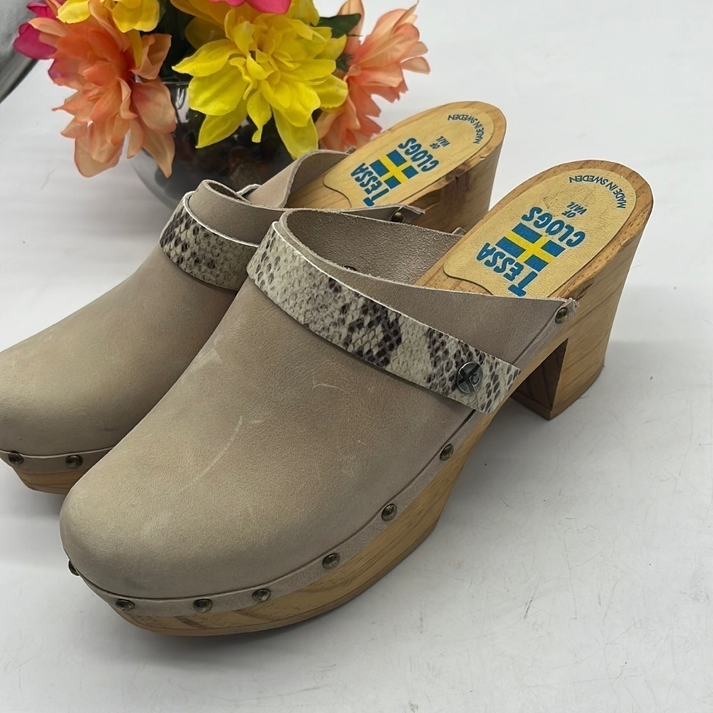 Tessa Clogs Of Vail Wood Clog Made in Sweden Tan w Animal print accent  Sz EU 41
